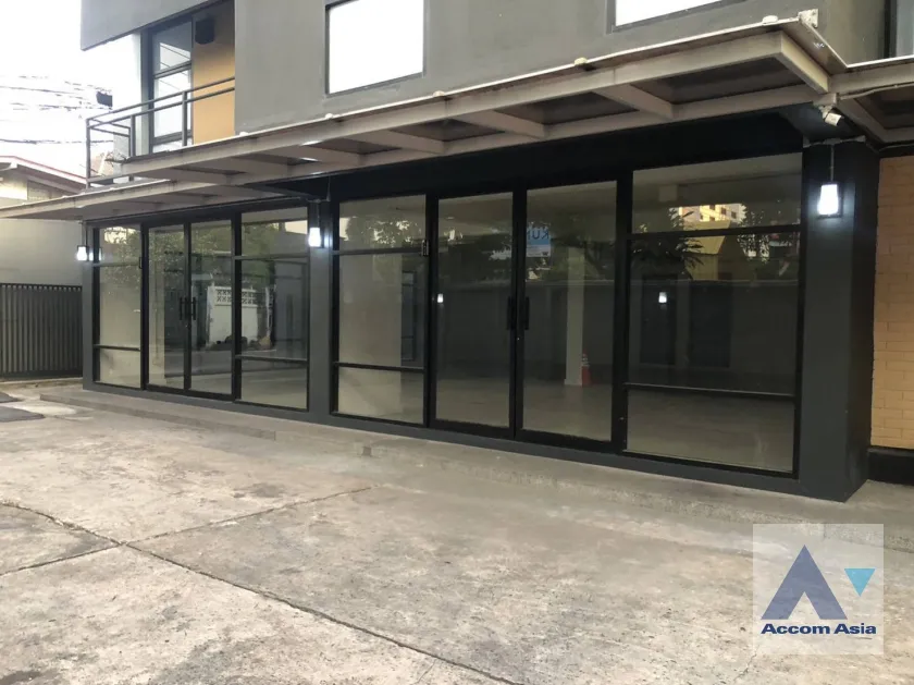  1  Office Space For Rent in Phaholyothin ,Bangkok BTS Saphan-Kwai at Retro One AA36190