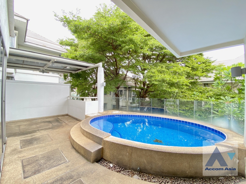  2  4 br House For Rent in New Phetchaburi ,Bangkok  at Homely atmosphere Compound AA36196