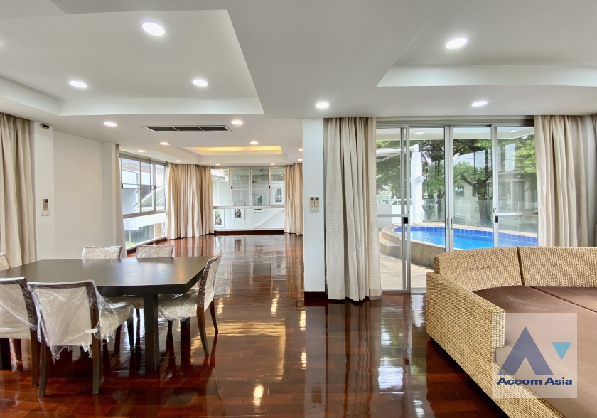 5  4 br House For Rent in New Phetchaburi ,Bangkok  at Homely atmosphere Compound AA36196