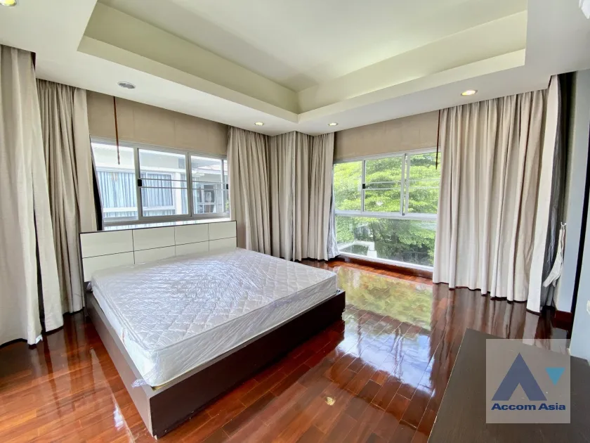 7  4 br House For Rent in New Phetchaburi ,Bangkok  at Homely atmosphere Compound AA36196