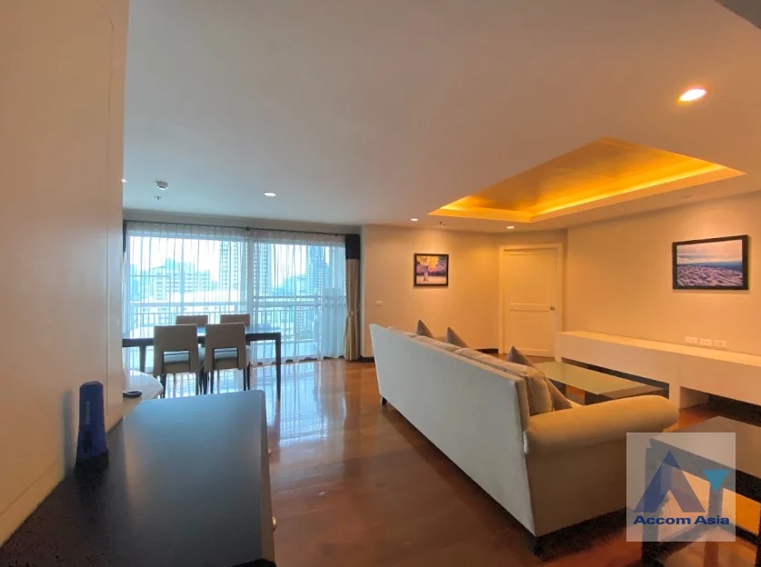  2  4 br Apartment For Rent in Sukhumvit ,Bangkok BTS Phrom Phong at Comfortable for living AA36232