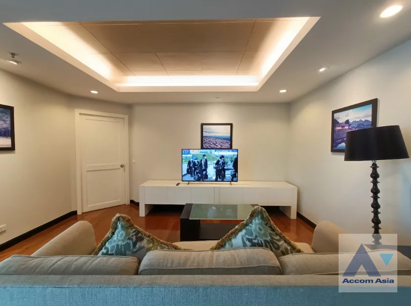  1  4 br Apartment For Rent in Sukhumvit ,Bangkok BTS Phrom Phong at Comfortable for living AA36232