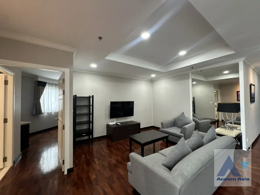 unit 3 Bedrooms  Apartment For Rent in Sukhumvit, Bangkok  near BTS Phrom Phong (AA36235)