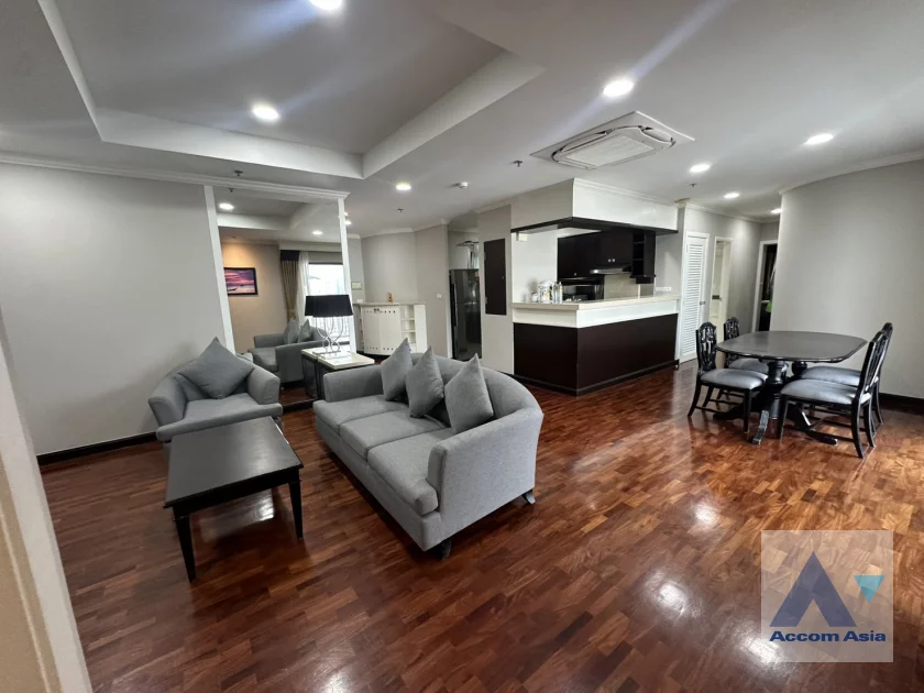  Comfortable for living Apartment  3 Bedroom for Rent BTS Phrom Phong in Sukhumvit Bangkok