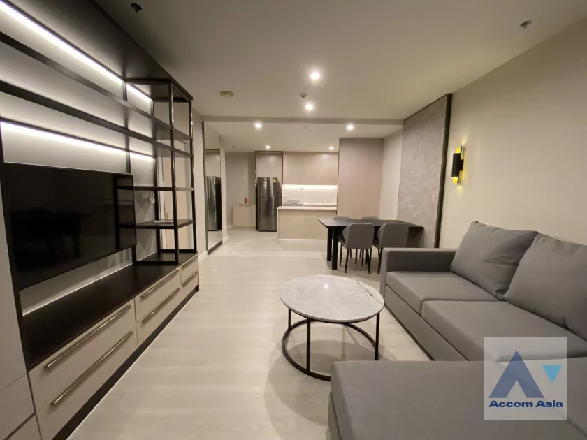 unit 1 Bedroom  Apartment For Rent & Sale in Sukhumvit, Bangkok  near BTS Phrom Phong (AA36238)