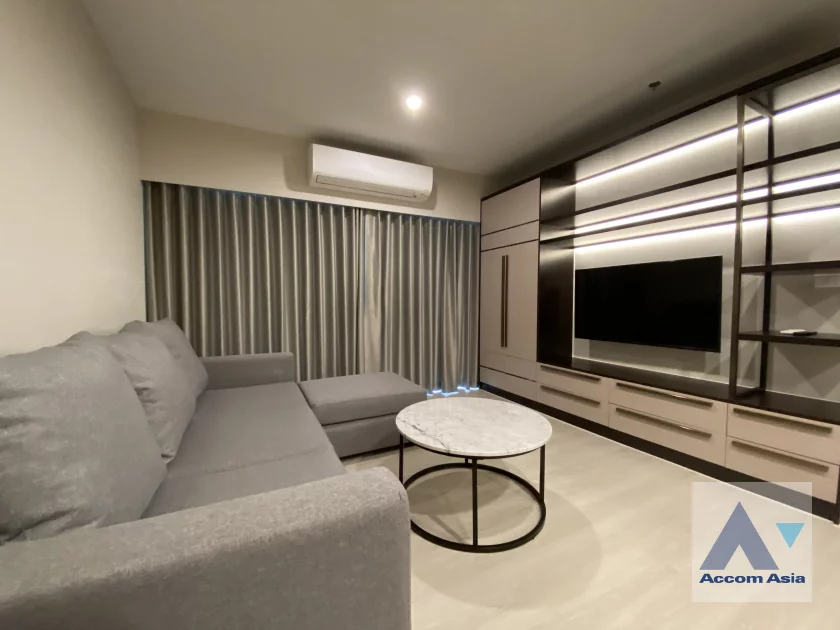 unit 1 Bedroom  Apartment For Rent & Sale in Sukhumvit, Bangkok  near BTS Phrom Phong (AA36238)