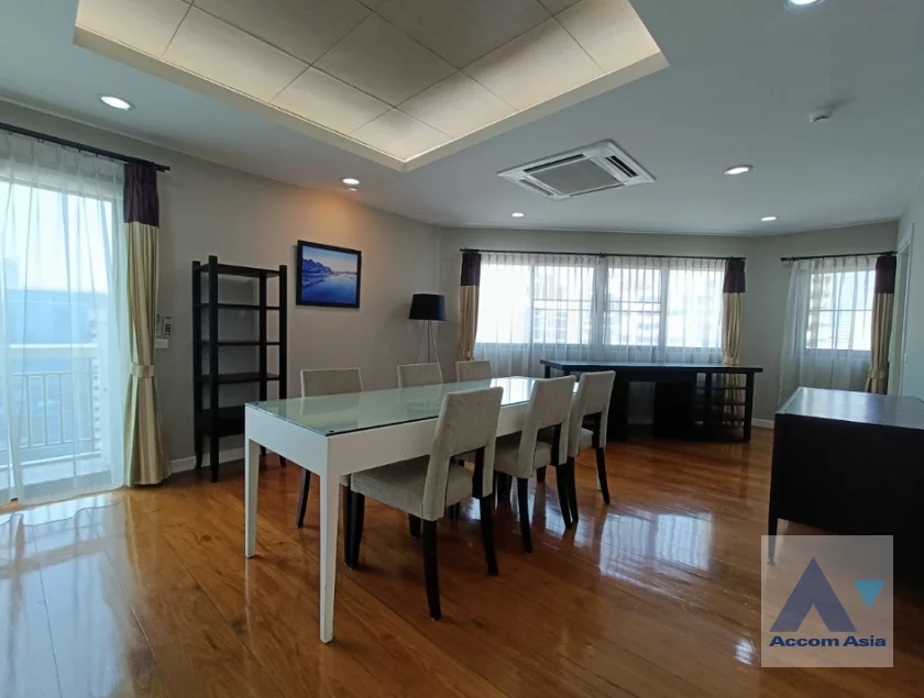 4  3 br Apartment For Rent in Sukhumvit ,Bangkok BTS Phrom Phong at Comfortable for living AA36240