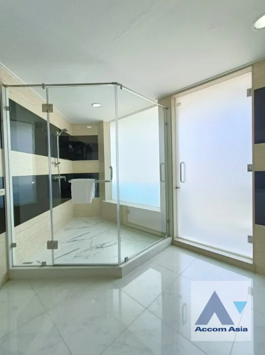 10  3 br Apartment For Rent in Sukhumvit ,Bangkok BTS Phrom Phong at Comfortable for living AA36240