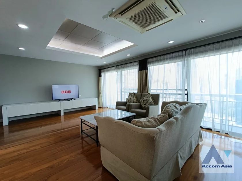  1  3 br Apartment For Rent in Sukhumvit ,Bangkok BTS Phrom Phong at Comfortable for living AA36240