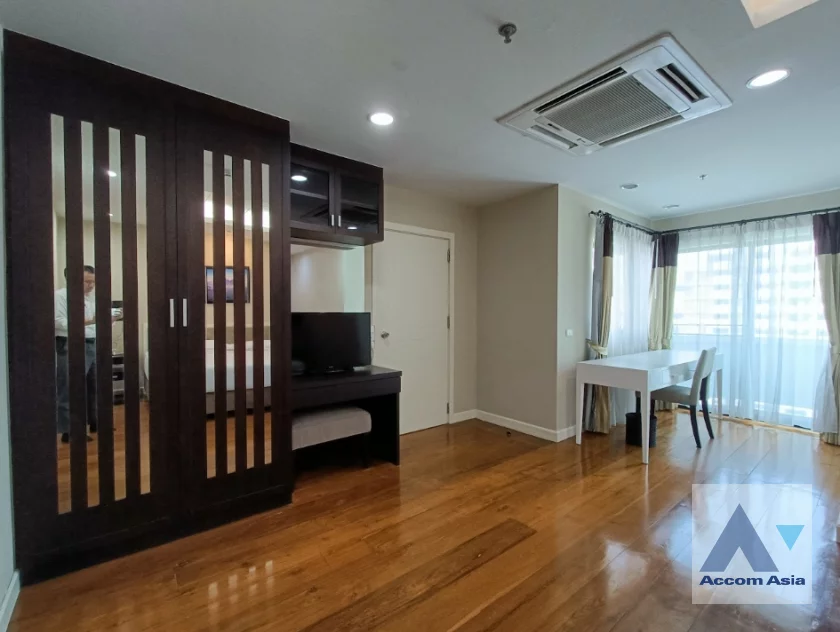  1  3 br Apartment For Rent in Sukhumvit ,Bangkok BTS Phrom Phong at Comfortable for living AA36240
