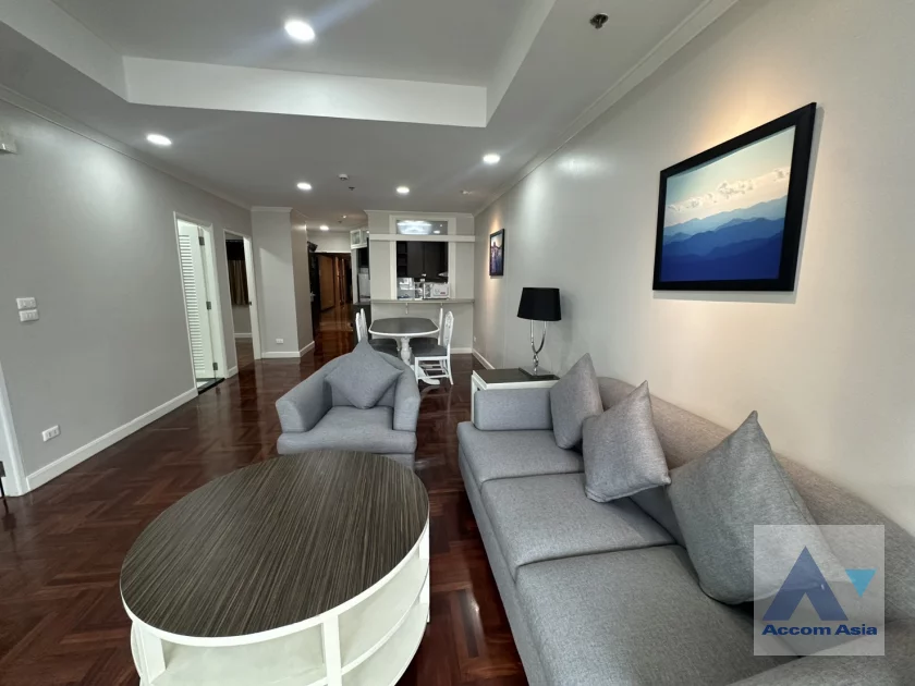 unit 2 Bedrooms  Apartment For Rent in Sukhumvit, Bangkok  near BTS Phrom Phong (AA36243)