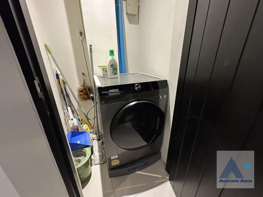27  2 br House For Rent in Ratchadaphisek ,Bangkok MRT Huai Khwang AA36259