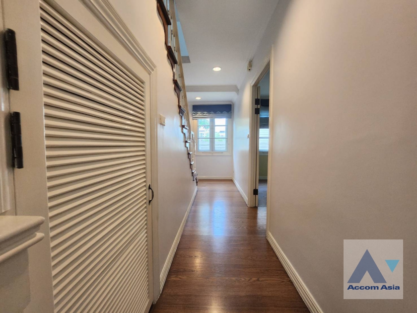 13  3 br Townhouse for rent and sale in Bang Na ,Bangkok BTS Bearing at Fantasia Villa 2 AA36261
