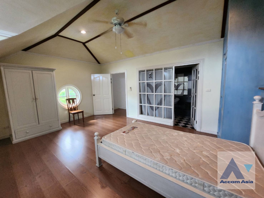 21  3 br Townhouse for rent and sale in Bang Na ,Bangkok BTS Bearing at Fantasia Villa 2 AA36261