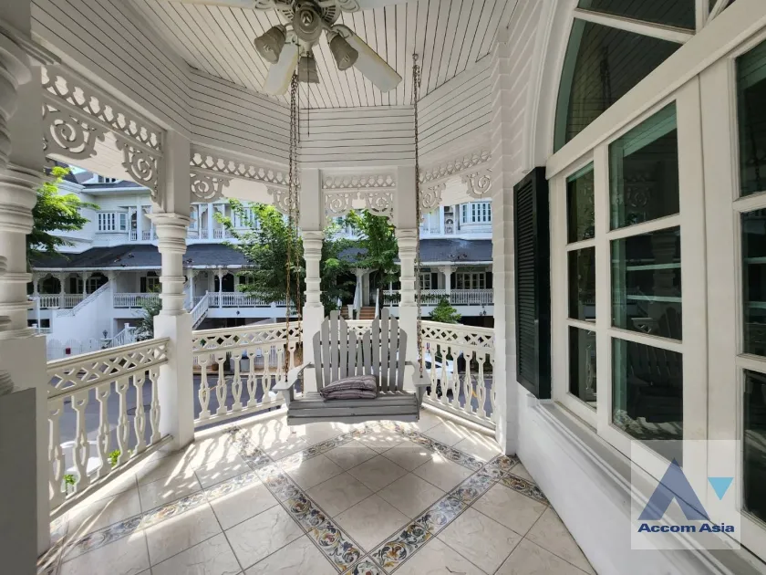26  3 br Townhouse for rent and sale in Bang Na ,Bangkok BTS Bearing at Fantasia Villa 2 AA36261