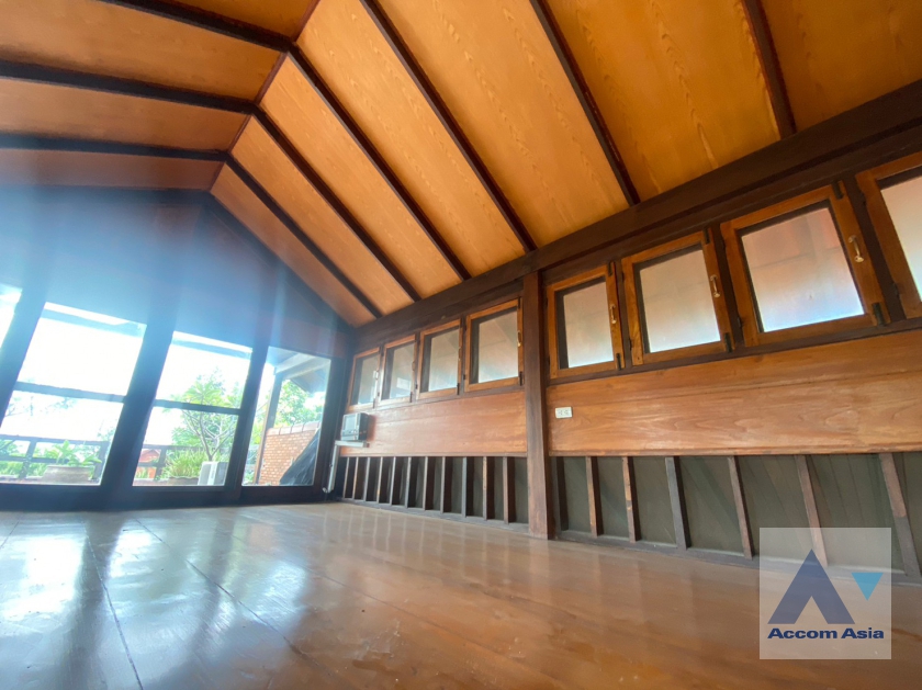 25  6 br House For Sale in Phaholyothin ,Bangkok  AA36279