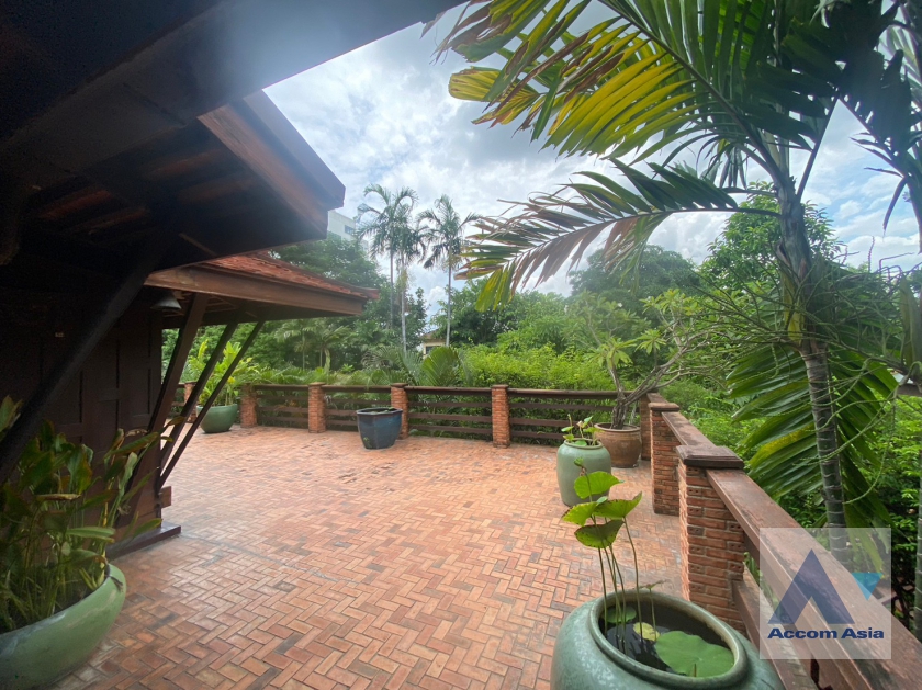 29  6 br House For Sale in Phaholyothin ,Bangkok  AA36279