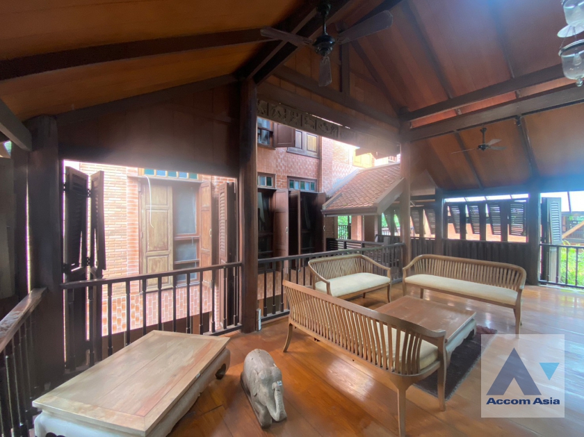 11  6 br House For Sale in Phaholyothin ,Bangkok  AA36279