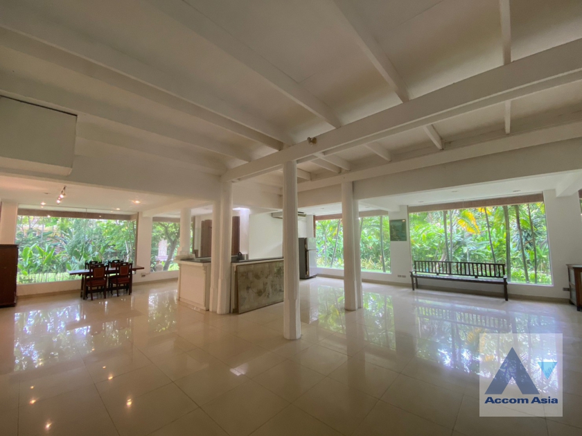 7  6 br House For Sale in Phaholyothin ,Bangkok  AA36279