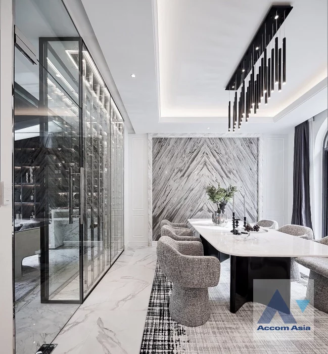 6  4 br Townhouse for rent and sale in Sukhumvit ,Bangkok BTS Ekkamai at The Boulevard Ekkamai 22 AA36336