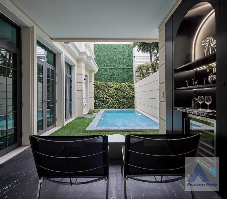  1  4 br Townhouse for rent and sale in Sukhumvit ,Bangkok BTS Ekkamai at The Boulevard Ekkamai 22 AA36336