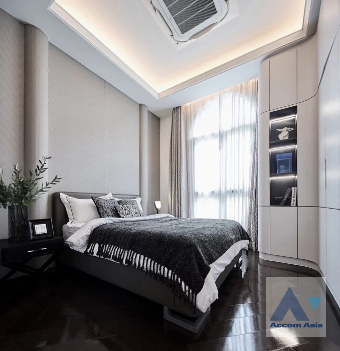 17  4 br Townhouse for rent and sale in Sukhumvit ,Bangkok BTS Ekkamai at The Boulevard Ekkamai 22 AA36336