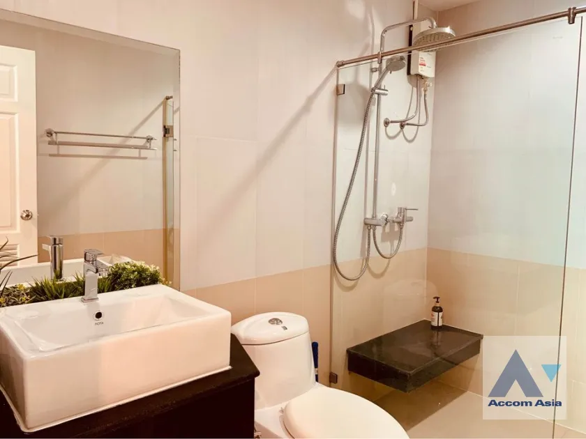15  2 br Condominium For Rent in Sukhumvit ,Bangkok MRT Phetchaburi at Sukhumvit Living Town AA36346