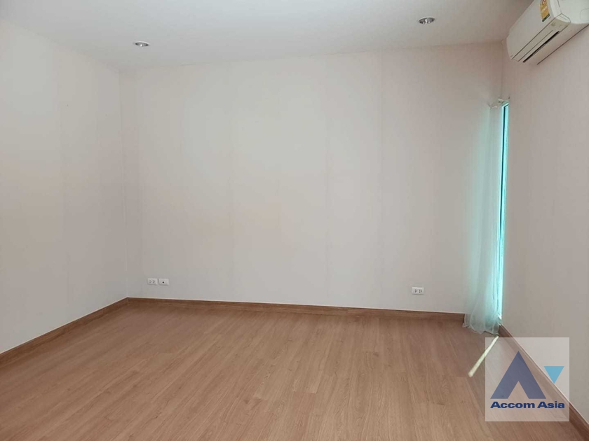 6  3 br Townhouse For Sale in Pattanakarn ,Bangkok ARL Hua Mak at House AA36362