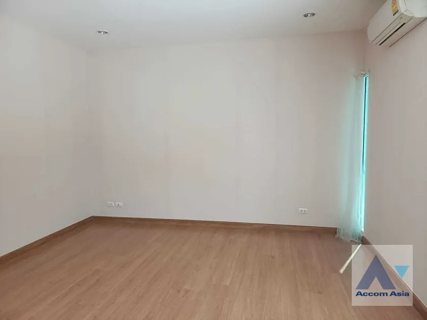 6  3 br Townhouse For Sale in Pattanakarn ,Bangkok ARL Hua Mak at House AA36362