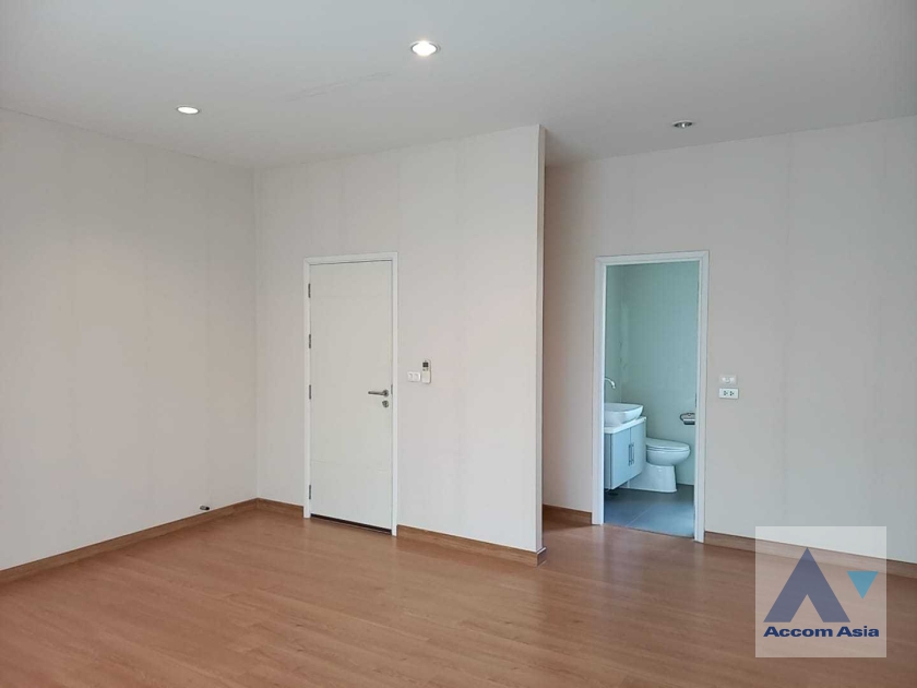 7  3 br Townhouse For Sale in Pattanakarn ,Bangkok ARL Hua Mak at House AA36362