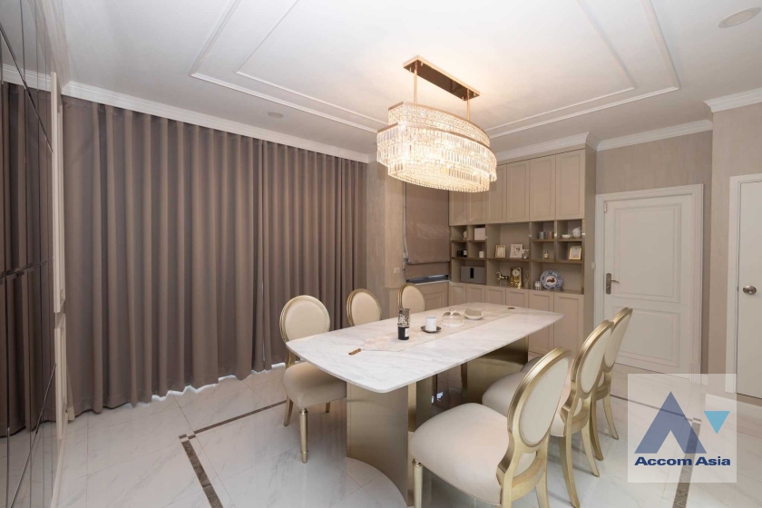 9  4 br House For Sale in Samutprakan ,Samutprakan  at House AA36367