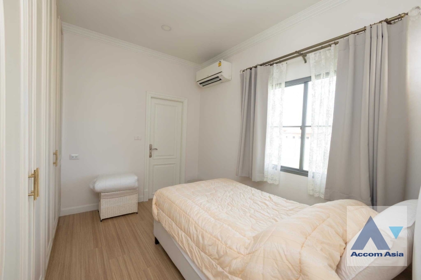 14  4 br House For Sale in Samutprakan ,Samutprakan  at House AA36367