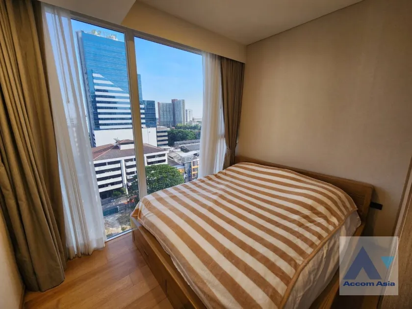 unit 2 Bedrooms  Condominium For Rent in Sukhumvit, Bangkok  near BTS Ekkamai (AA36373)