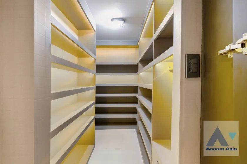 13  4 br House For Sale in Latkrabang ,Bangkok ARL Ban Thap Chang at House AA36374