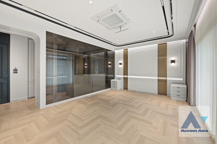 5  4 br House For Sale in Latkrabang ,Bangkok ARL Ban Thap Chang at House AA36374