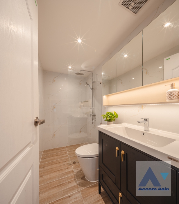 14  2 br Condominium for rent and sale in Sathorn ,Bangkok BRT Nararam 3 - BTS Chong Nonsi at Fortune Condo Town AA36382