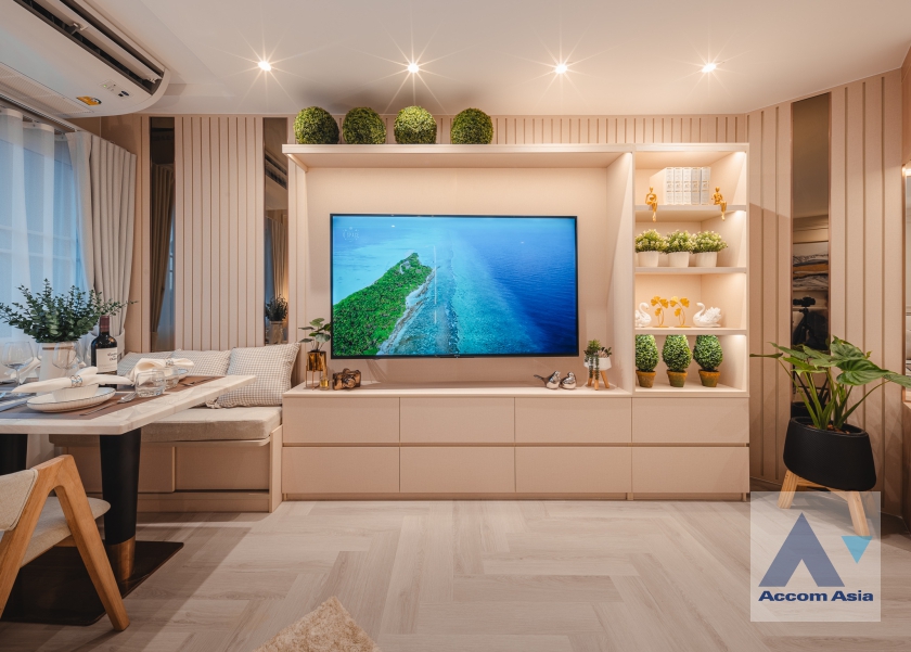  2  2 br Condominium for rent and sale in Sathorn ,Bangkok BRT Nararam 3 - BTS Chong Nonsi at Fortune Condo Town AA36382