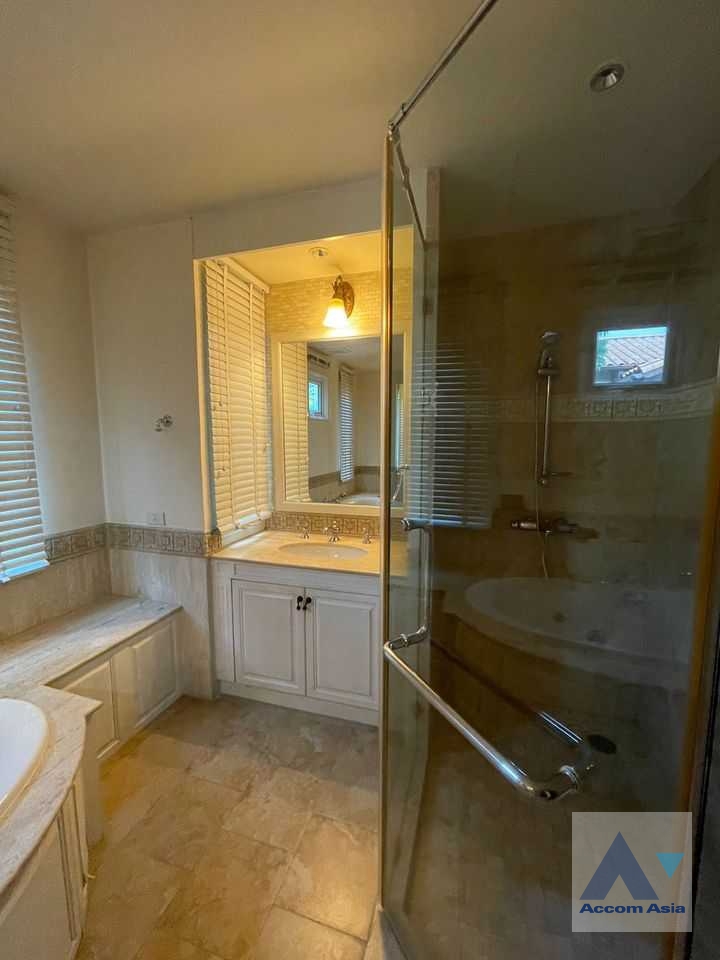 11  4 br House For Rent in Samutprakan ,Samutprakan  at Southern California AA36389