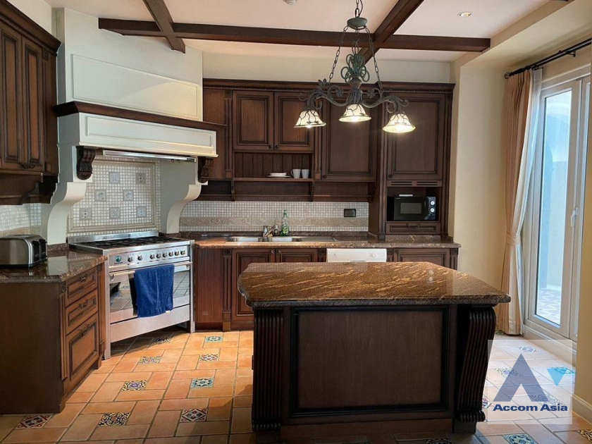 4  4 br House For Rent in Samutprakan ,Samutprakan  at Southern California AA36389