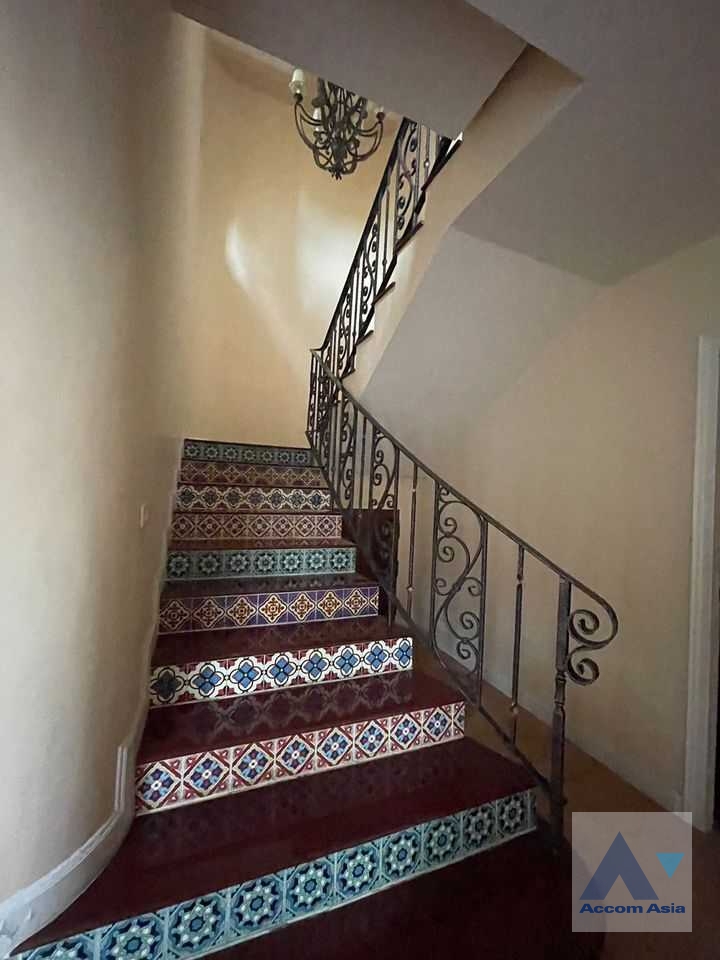 5  4 br House For Rent in Samutprakan ,Samutprakan  at Southern California AA36389