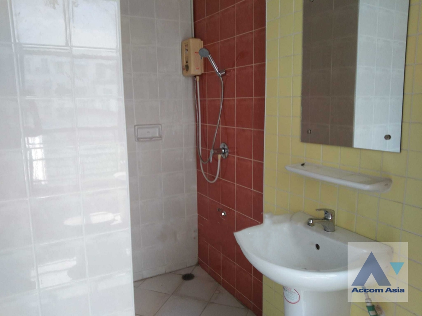 13  3 br House For Sale in Pattanakarn ,Bangkok ARL Hua Mak at House AA36391