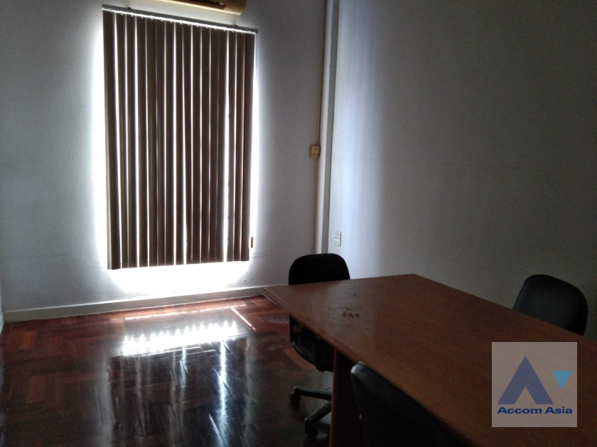 10  3 br House For Sale in Pattanakarn ,Bangkok ARL Hua Mak at House AA36391