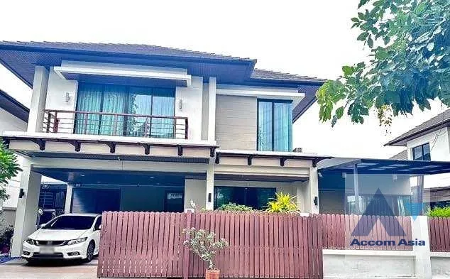 unit 3 Bedrooms  House For Sale in Pattanakarn, Bangkok  near BTS Udomsuk (AA36394)
