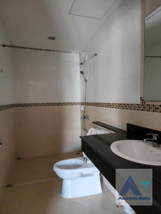 13  3 br House For Sale in Pattanakarn ,Bangkok  at House AA36397