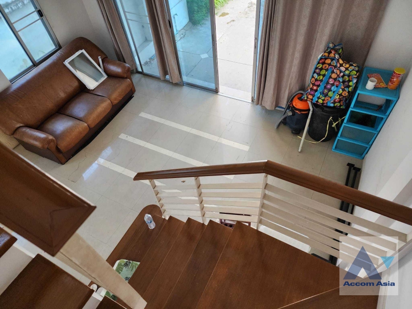  1  3 br House For Sale in Pattanakarn ,Bangkok  at House AA36397