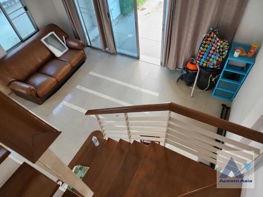 unit 3 Bedrooms  House For Sale in Pattanakarn, Bangkok  (AA36397)