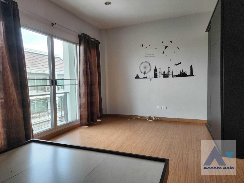 10  3 br House For Sale in Pattanakarn ,Bangkok  at House AA36397