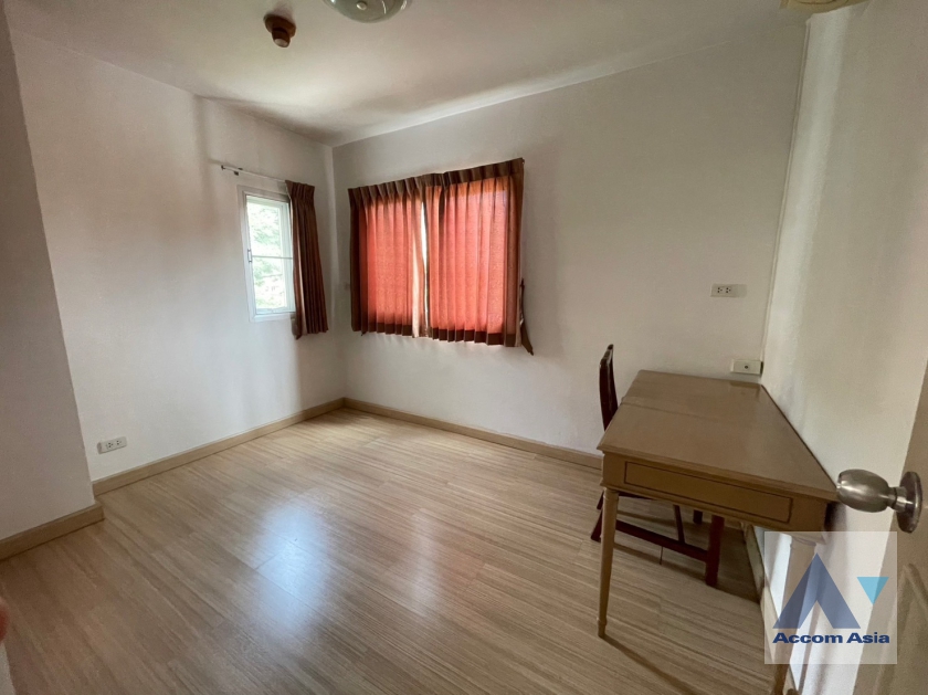 6  3 br Apartment For Rent in Sukhumvit ,Bangkok BTS Asok - MRT Sukhumvit at Private and Peaceful AA36405