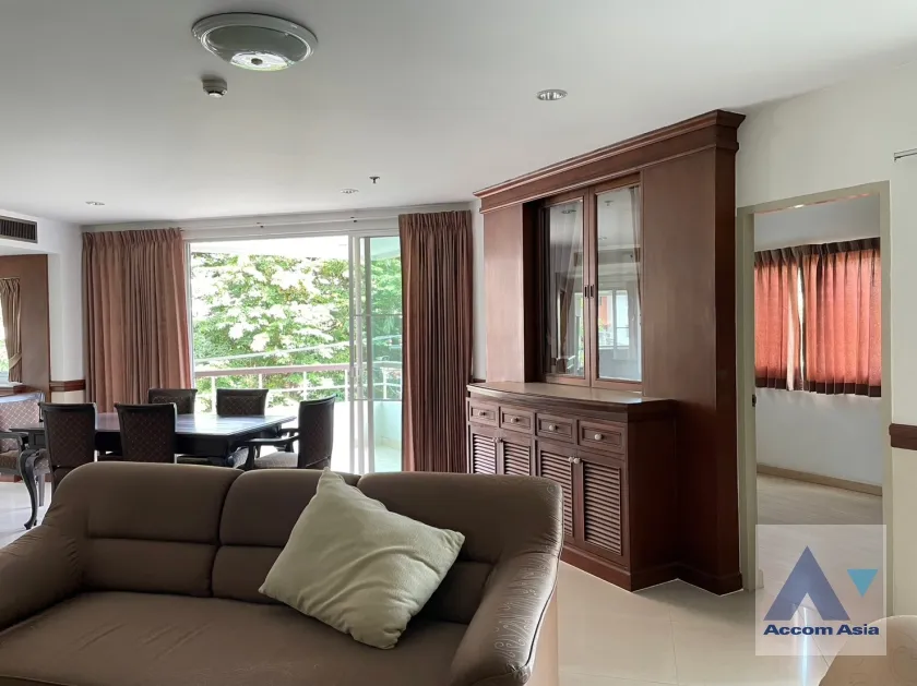 unit 3 Bedrooms  Apartment For Rent in Sukhumvit, Bangkok  near BTS Asok - MRT Sukhumvit (AA36405)