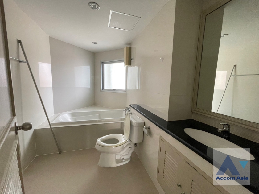 16  3 br Apartment For Rent in Sukhumvit ,Bangkok BTS Asok - MRT Sukhumvit at Private and Peaceful AA36405